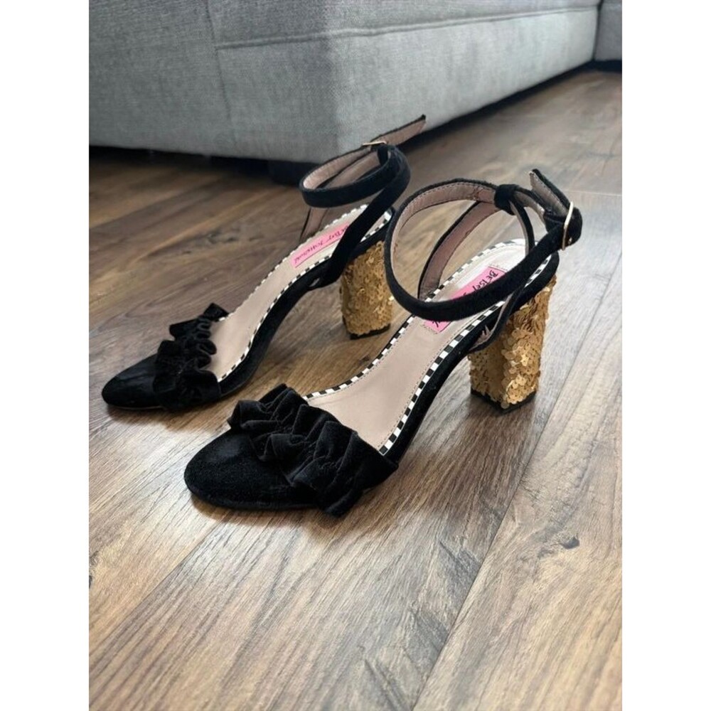 Betsey Johnson Iliana heels strappy block heel sequins black ruffle size 7